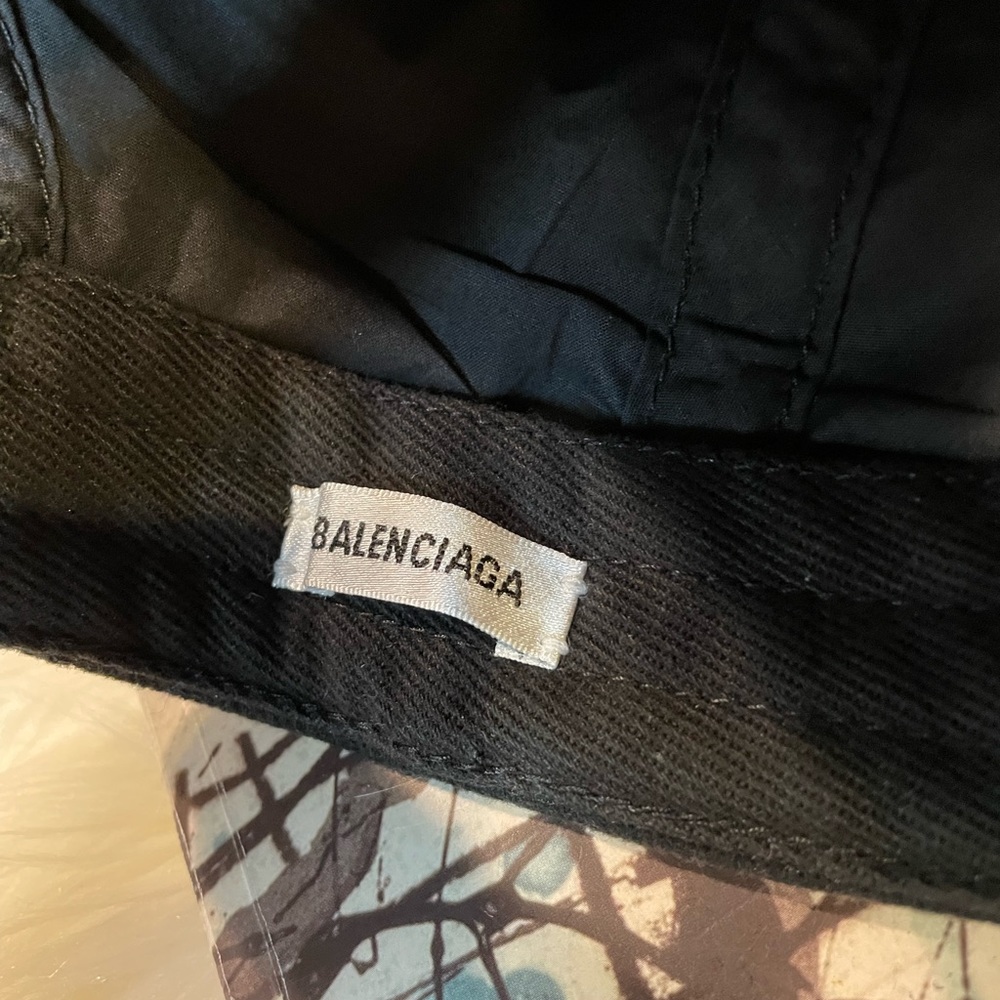 Balenciaga Baseball Cap - Picture 7 of 8